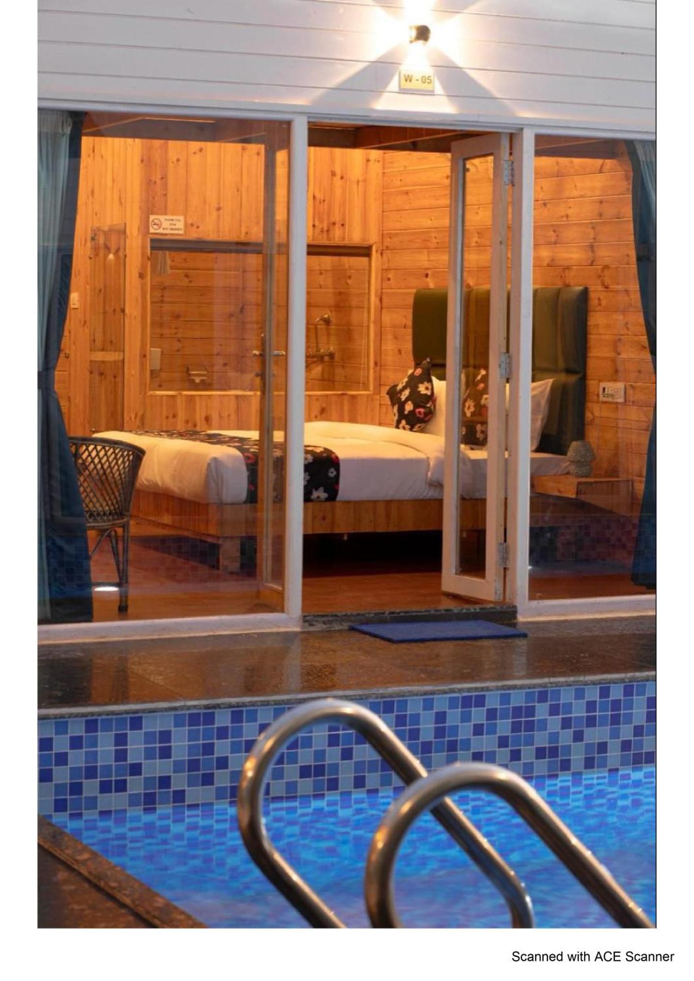 Bayview Pool Resort Anjuna