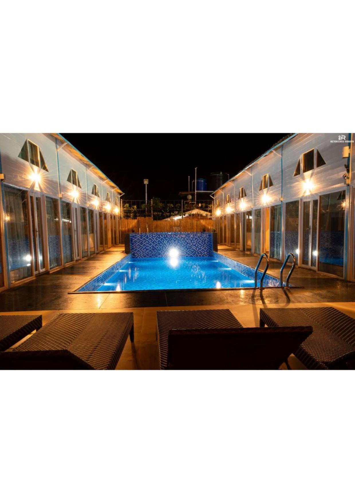 Bayview Pool *